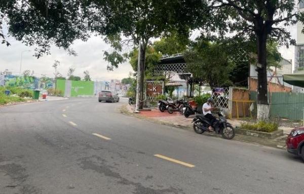 Chủ cần bán Nhà mặt phố 220m²