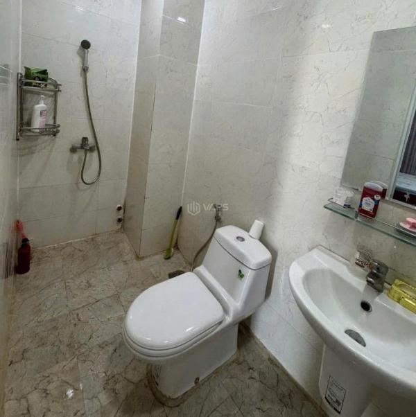 Bán Nhà mặt phố 72m²