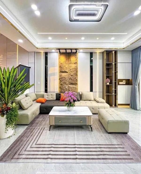 Bán Nhà mặt phố 100m²