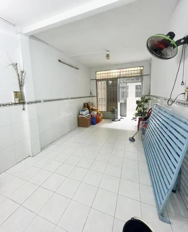 Cần bán Nhà trong hẻm 38m²