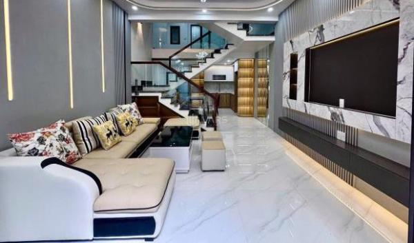 Bán 🏠 nhà 4,5 tầng sau 1 nhà mặt đường ngõ 161 Miếu Hai Xã