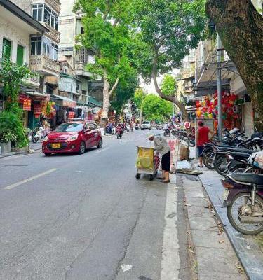 bán nhà mặt 🏡 phố Hoàn Kiếm, 54m, mặt tiển 8m, trung tâm phố cổ, ôtô 2 chiều