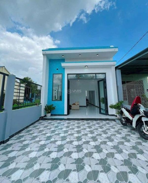 Nhà 🏣 cấp 4 giá rẻ tại bình lợi ngã tư tân triều