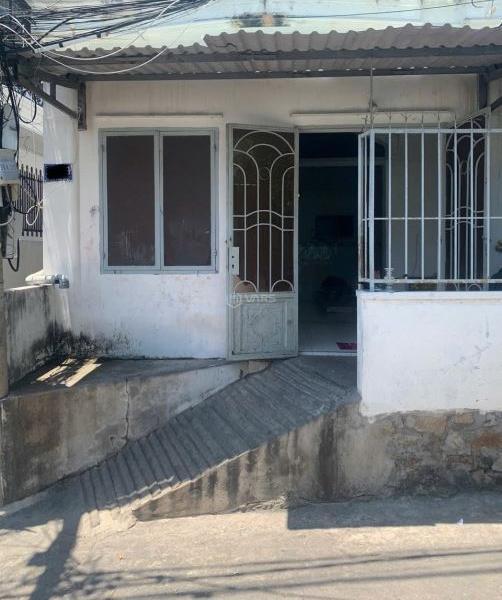Cần bán Nhà trong hẻm 93m²