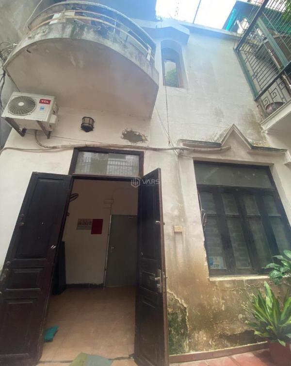 Bán nhà phố tạ quang bửu, hai bà trưng 79m, 3 tầng, mt 5.2m .giá: 14.6 tỷ. lh: 👍 09371*****
