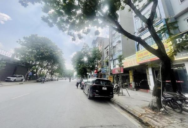 Bán nhà tt cầu giấy 36m- 🏬 phân lô ô tô tránh - 2 thoáng