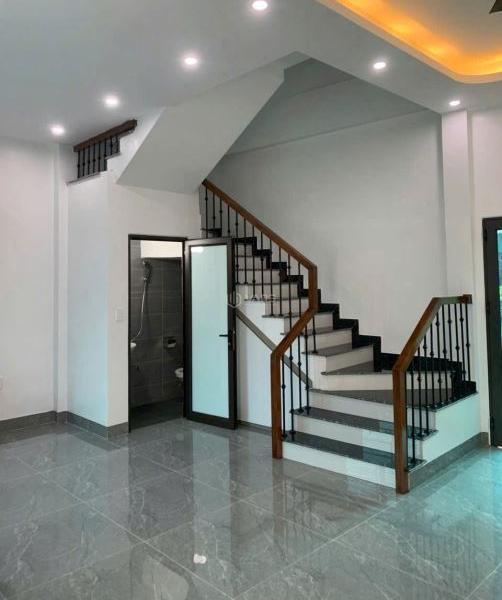 bán 🏤 nhanh nhà đẹp 3 tầng ngõ phố Đồng niên