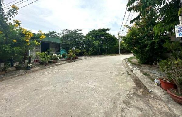 Cần bán Nhà mặt phố 120m²