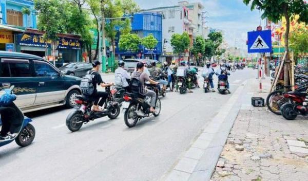 Bán nhà mặt đường kinh 🏬 doanh Ngô Quyền, TP HP mới, TP HD cũ, 74.3m2, 4 tầng, mt 4.46m