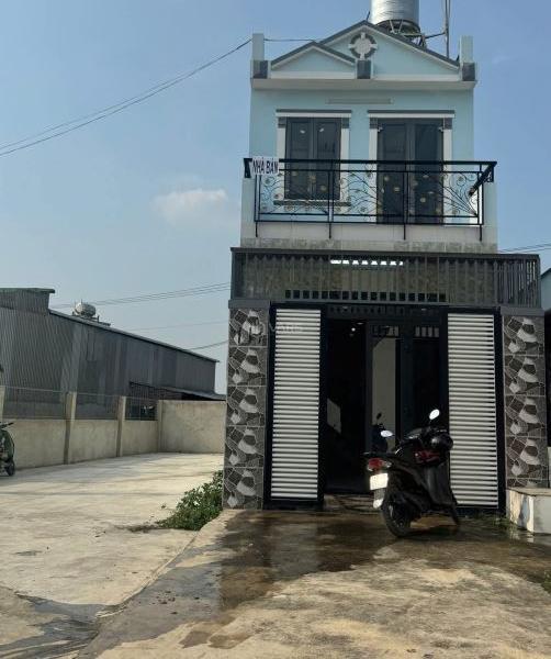 Bán Nhà mặt phố 204m²