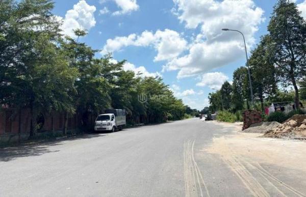 NỀN ĐẸP 7,6 👍 TỶ MẶT TIỀN A1 (LÝ THÁI TỔ) KDC HƯNG PHÚ- 190m2