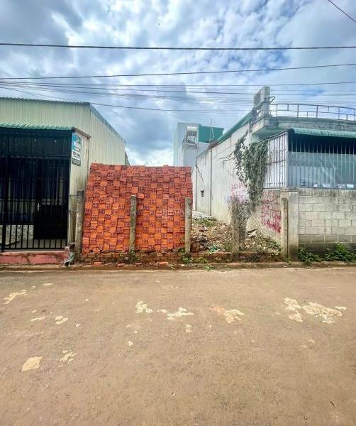 BÁN ĐẤT HẺM 04 NGUYỄN XUÂN NGUYỄN - DT: 5,66x29,5m - H: 🆘 TÂY BẮC - TC: 100% - 3,1 TỶ