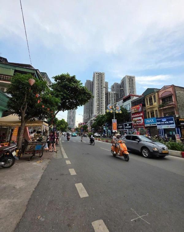 Cơ hội đầu tư siêu hấp dẫn tại phố vạn 🏬 phúc mặt tiền 5.3m, sổ đỏ, lợi nhuận cự