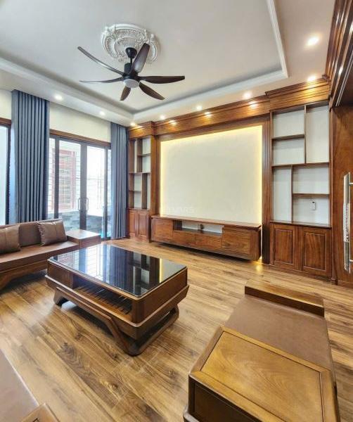 Chủ cần bán Nhà mặt phố 68m²