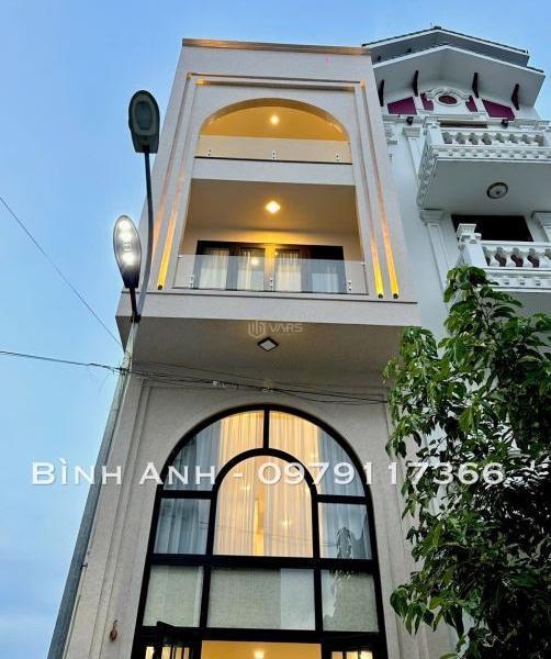 Cần bán Nhà trong hẻm 67m²