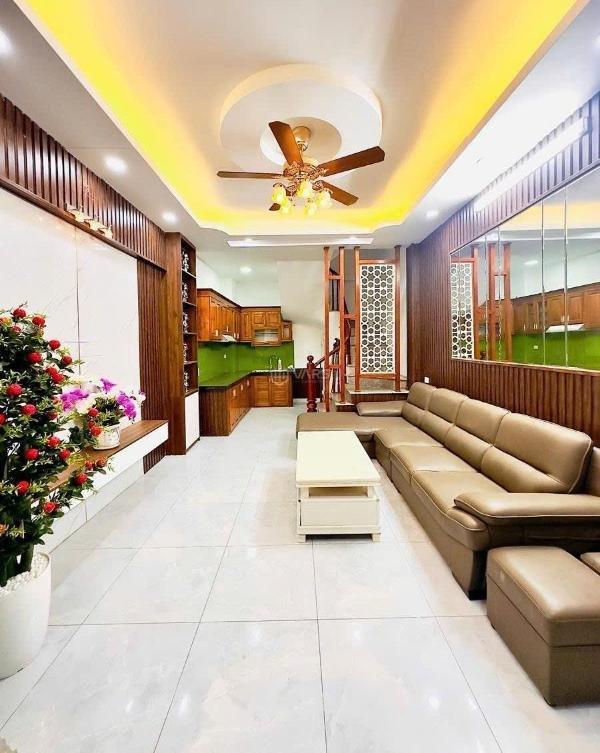 Kim giang cầu lủ 5 tầng 3 🏣 ngủ ngõ thoáng giá tốt