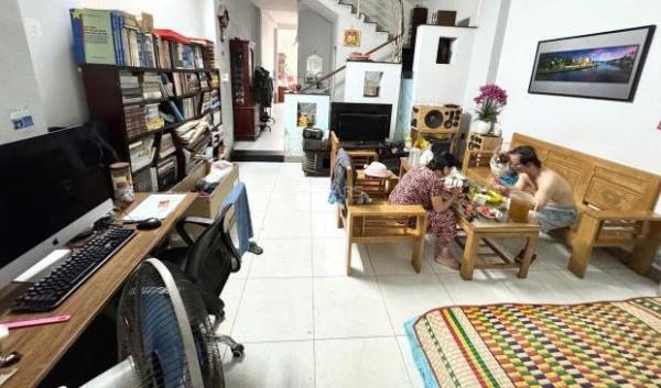 Bán Nhà mặt phố 86m²