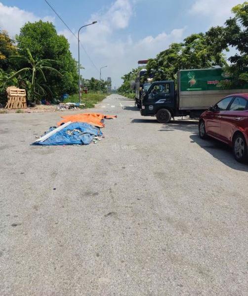 BÁN GIÃN DÂN KHẮC NIỆM TP BẮC NINH KO LỖI NGAY CỬA NGÕ TÂY NAM. 🆘 100M2 MẶT 5M