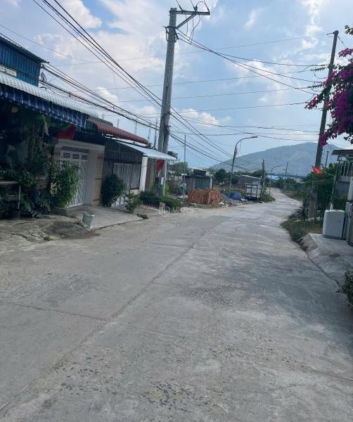 Bán 6 lô đất 🏣 thổ cư mặt đường liên xã, xã Vĩnh Phương, tại thành phố Nha Trang,giá 1ty150