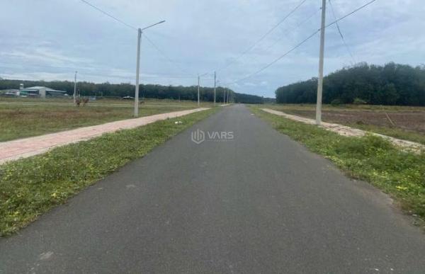 Lô vip cực phẩm, đường ☘ nhựa, 250m2, tc 100m2, chỉ 490 triệu,Chơn Thành