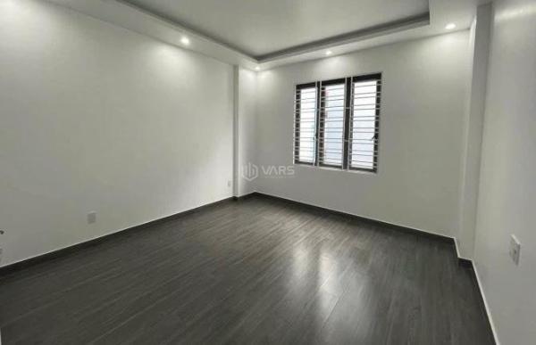 🏠 2🪷BÁN NHÀ 4 TẦNG – ☘ PHỐ THIÊN LÔI – GẦN AEON MALL – HÀNG HIẾM 📍 Vị trí: Phố Thiên Lôi