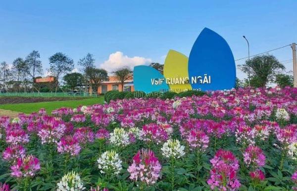 Khu dịch vụ hỗn hợp VSIP vị trí 💥 đối diện công viên diện tích 7x22 giá chỉ 8,2 triệu/m2