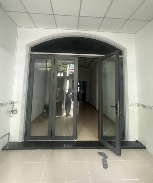 Cho thuê nhà nguyên căn tại khu cư xá Nguyễn Trung 🏤 Trực, Quận 10