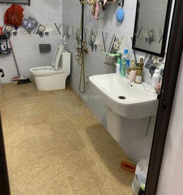 Chủ cho thuê Nhà mặt phố 100m²