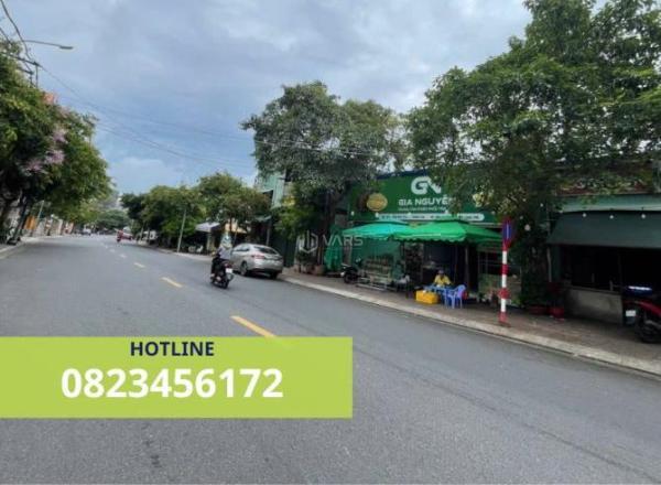 Chủ cần bán Nhà mặt phố 108m²