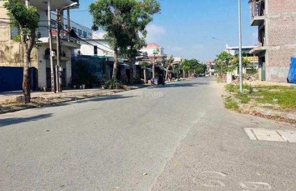 Chủ cần bán Đất nền riêng lẻ 100m²