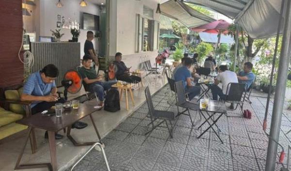 Vì bận nên mình cần sang lại quán đang hoạt động bình thường và có khách ổn 🏢 định sẵn