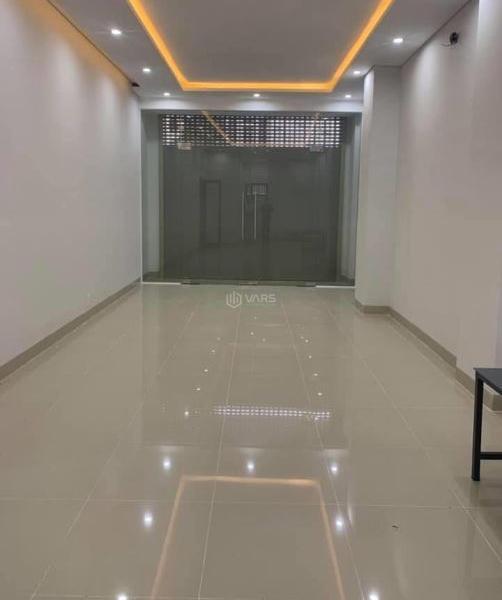 *Bán Nhà 3 tầng đường Lê Thanh Nghị, gần Nguyễn Khánh Toàn, dt 🏦 87m2, về giá tốt 12,2 Tỷ