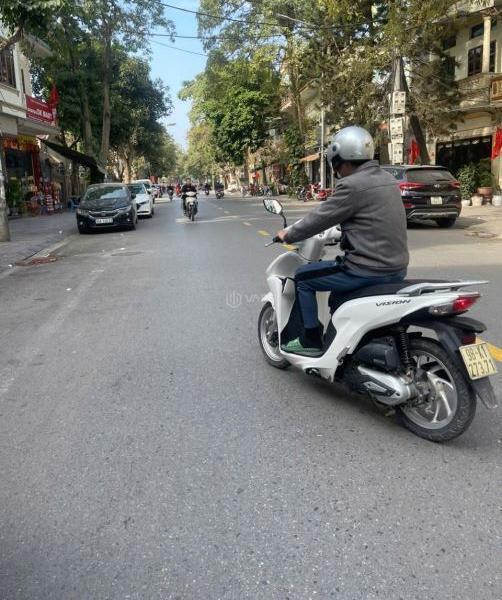 CẦN BÁN NHÀ 🏬 2TẦNG TRỤC CHÍNH KHU THỊ CẦU TP BN