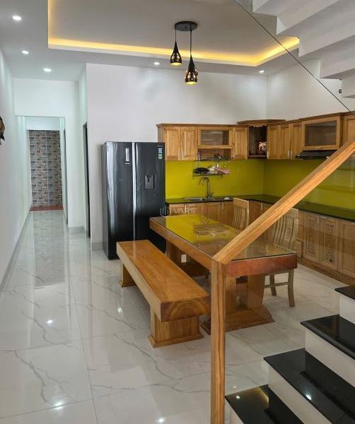 Bán Nhà trong hẻm 110m²