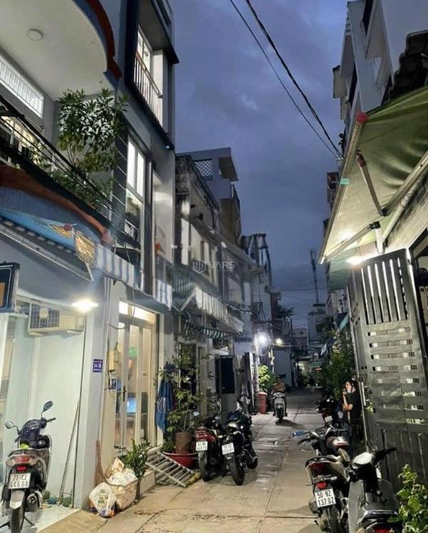 Chủ cho thuê Nhà trong hẻm 18.7m²