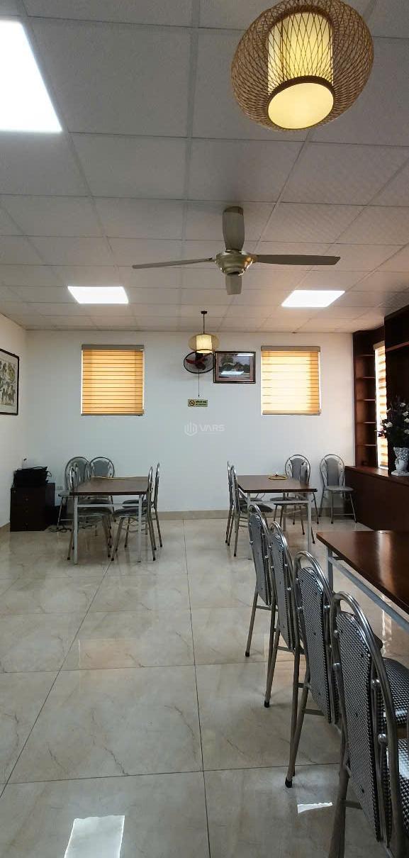 Cho thuê bt ở kđt mới dương nội 184m2 3,5t làm nhà hàng showroom công ty …giá 👍 40