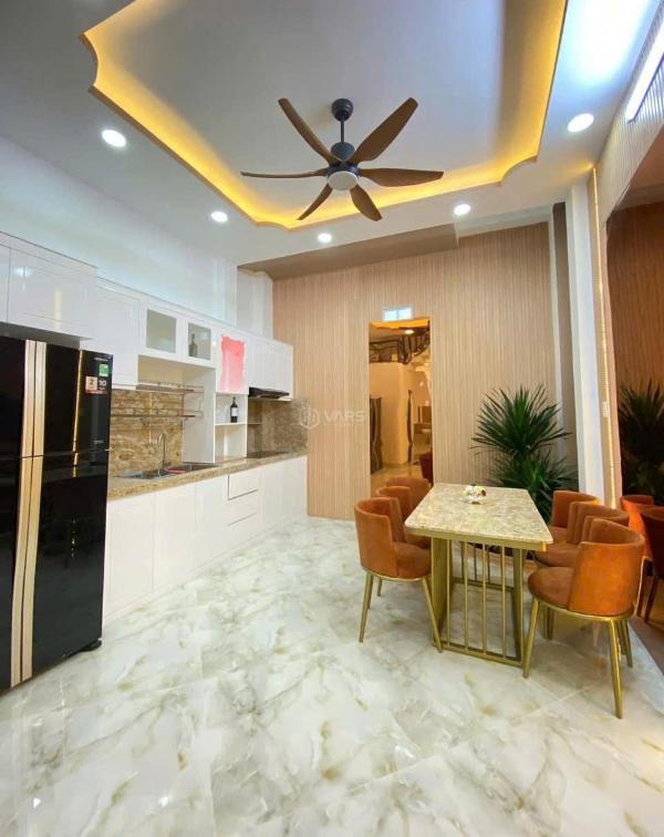 Chủ cần bán Nhà mặt phố 85m²