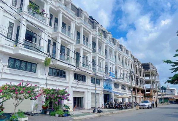 Nhà phố thương mại mặt tiền chợ an sương tâm 🏠 điểm kinh doanh quận 12