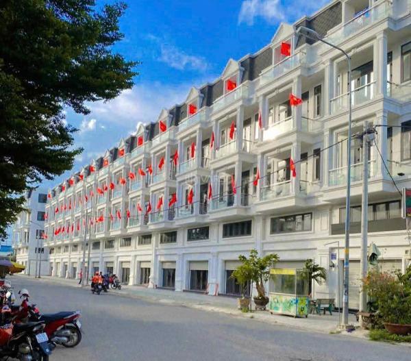 Cơ hội sở hữu nhà phố sẵn sổ hoàn công 🆘 15ty