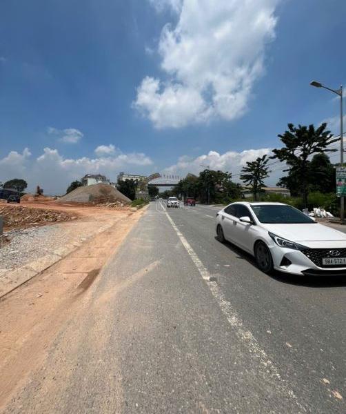 Bán Đất ngay Ngã 4 Trung Tâm TP Phổ Yên. Mặt 🌊 Đường VĐ 5. 200m2, MT 15m, Giá 40 triệu/m2.