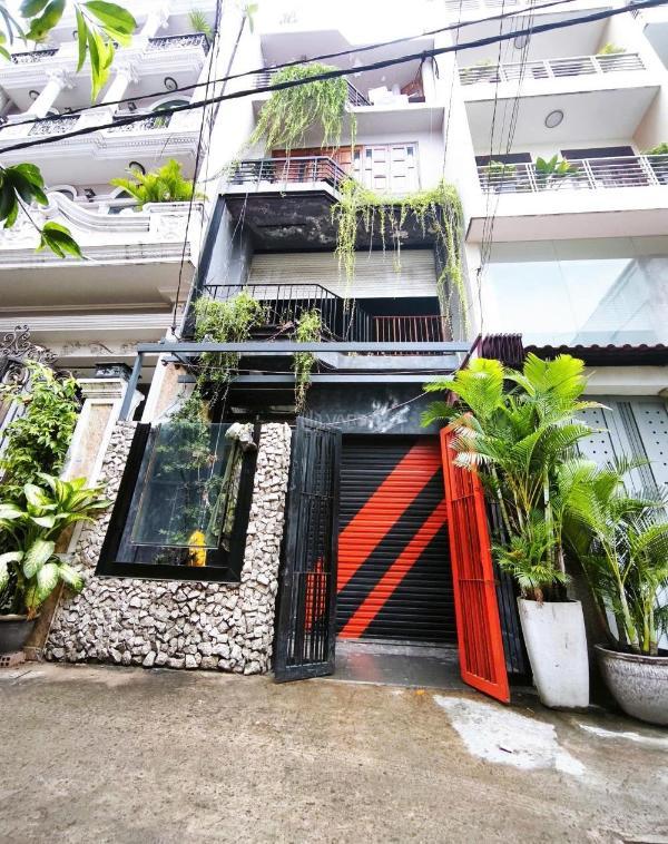 Nhà 5 tầng hxh, hđt ~50tr/tháng. 4,5x18m. đường thành 🏡 thái, quận 10