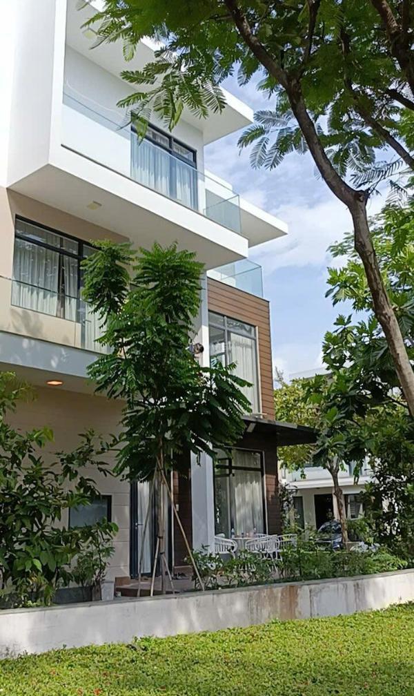 Bán căn biệt thự góc 2 mặt 🏡 tiền trong khu dân cư khang điền quận 9 tphcm