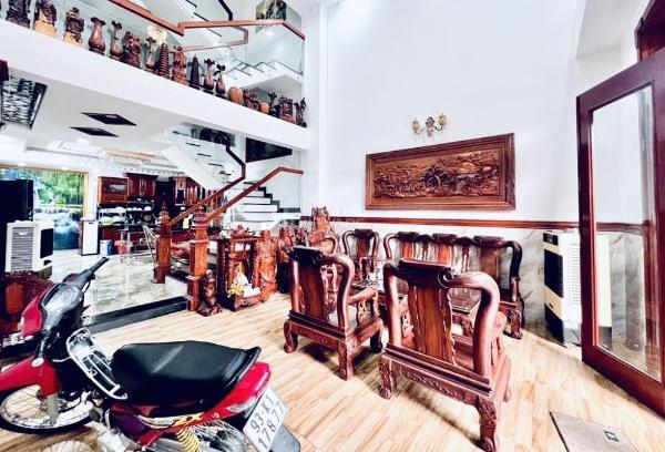 Chủ cần bán Nhà mặt phố 80m²