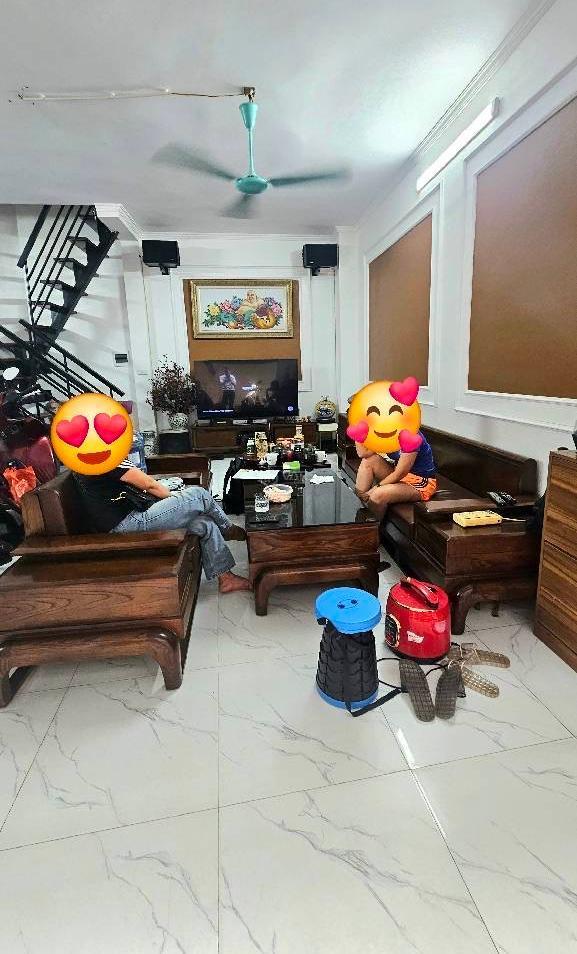 3.2 tỷ có nhà xinh tại phố vĩnh hưng - 56m 🏣 - nhà mới 3 tầng - diện tích rộng - ô