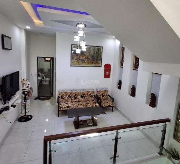 Cần bán Nhà trong hẻm 80m²