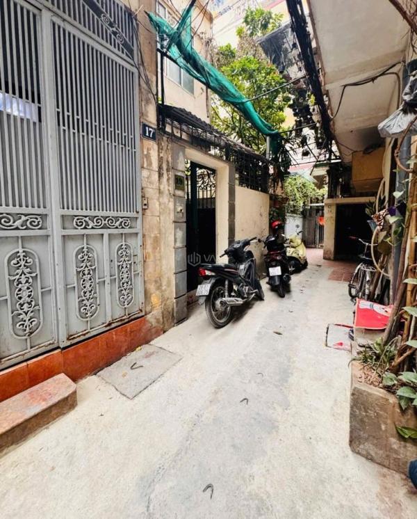 Cần bán nhà đê la thành, ba đình 48m2 giá 🏠 như bán đất ̃chỉ 7.9 tỷ