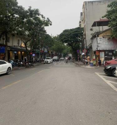 Toà nhà văn phòng Ngọc Lâm, 150m x 9 tầng, mặt tiền 7.5m, vỉa hè, ôtô tránh, dòng 🔥 tiền ổn