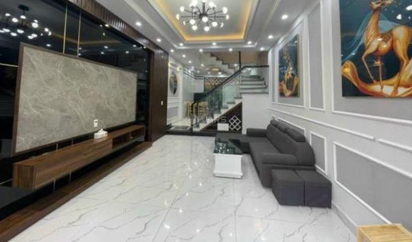 Cho thuê nhà mặt ngõ Văn Cao, DT: 58m2, 🏠 4 p.ngủ.