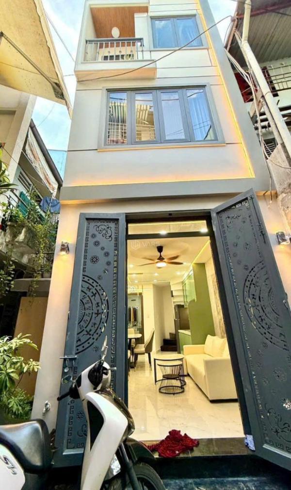 Bán Nhà trong hẻm 30m²