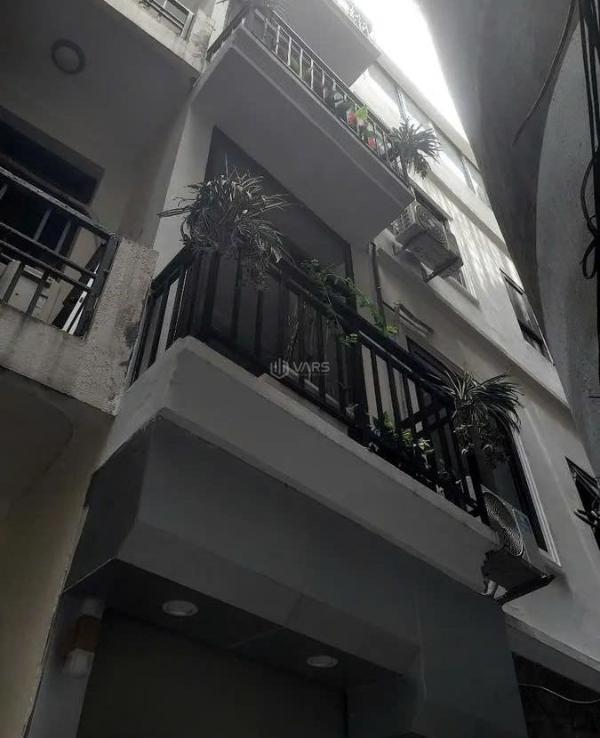 Nhà gần phan kế bình, ba đình-lô góc 4 🏠 tầng-50m ra phố lớn, 32m2 x 4t, 8 tỷ